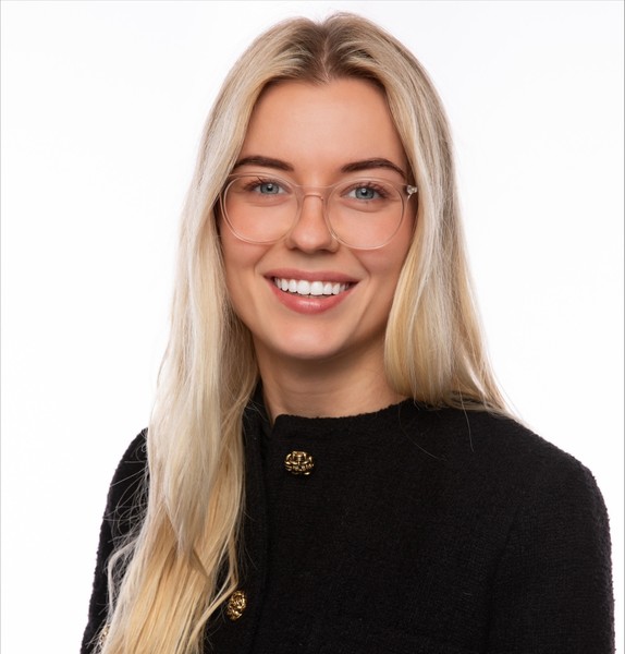 Henriette De Jong